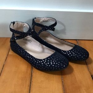 navy flats